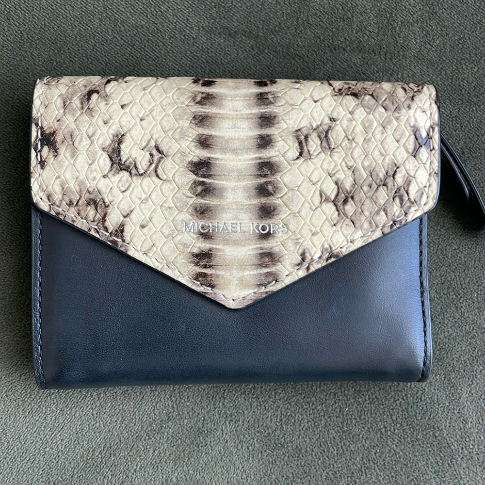 Michael Kors wallet